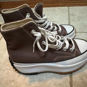 New never worn brown size 6 see tag